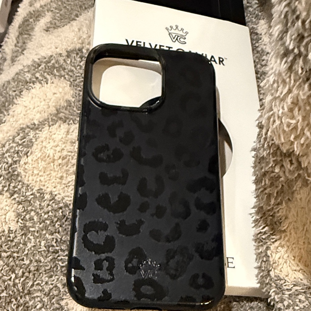 Brand New Velvet Caviar Midnight Leopard Phone Case